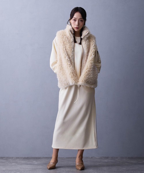 NICOLE white(ニコルホワイト)の「セットアップ【プルオーバー×タイトスカート】(ワンピース・レディース・オフホワイト/ブラック/カーキ・FREE)」の18枚目の写真