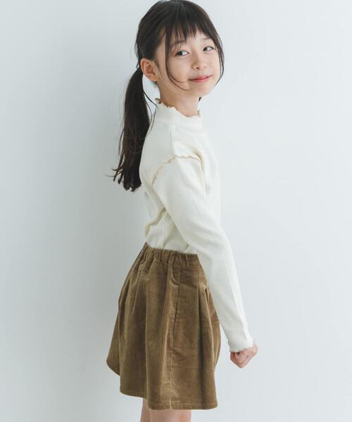 URBAN RESEARCH DOORS（アーバンリサーチドアーズ）の「『WEB/一部店舗限定サイズ』メローフリルリブハイネックTシャツ(KIDS)（Tシャツ/カットソー・キッズ・アイボリー/ブルー系その他・120/150/135/105）」の6枚目の写真