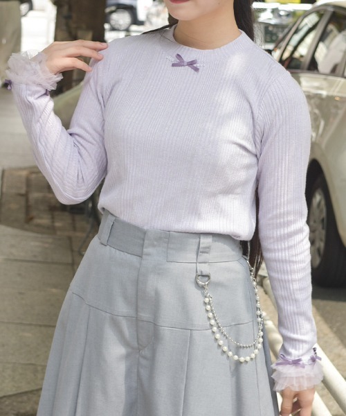 axes femme(アクシーズファム)の「フリルチュールラメリブプルオーバー(Tシャツ/カットソー・レディース・ホワイト/ラベンダー/グレー/レッド・FREE)」の1枚目の写真