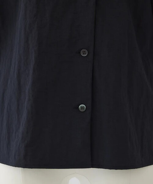 RIM.ARK(リムアーク)の「【RIM.ARK/リムアーク】Volume sleeve v-neck SH/ボリュームスリーブブイネックシャツ(シャツ/ブラウス・レディース・ホワイト/ブラック・FREE)」の11枚目の写真