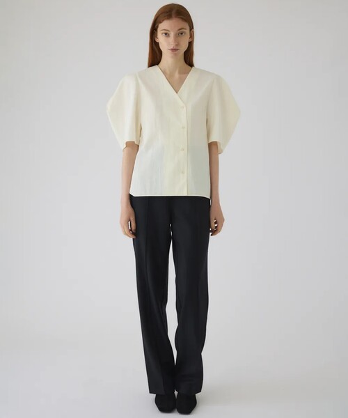 RIM.ARK(リムアーク)の「【RIM.ARK/リムアーク】Volume sleeve v-neck SH/ボリュームスリーブブイネックシャツ(シャツ/ブラウス・レディース・ホワイト/ブラック・FREE)」の13枚目の写真