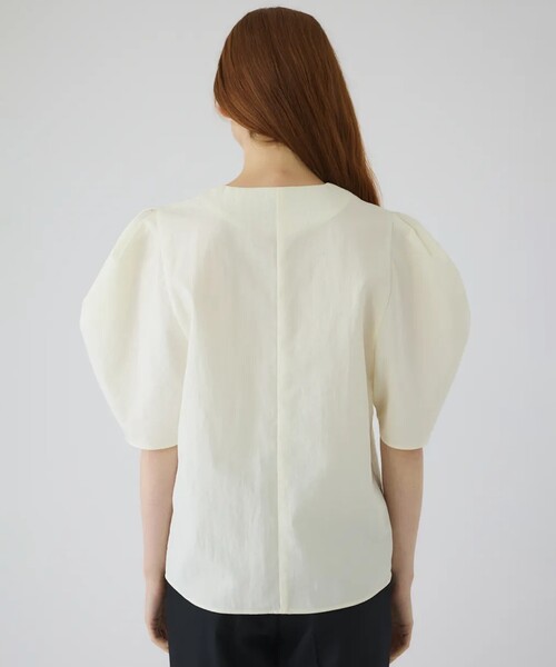 RIM.ARK(リムアーク)の「【RIM.ARK/リムアーク】Volume sleeve v-neck SH/ボリュームスリーブブイネックシャツ(シャツ/ブラウス・レディース・ホワイト/ブラック・FREE)」の10枚目の写真