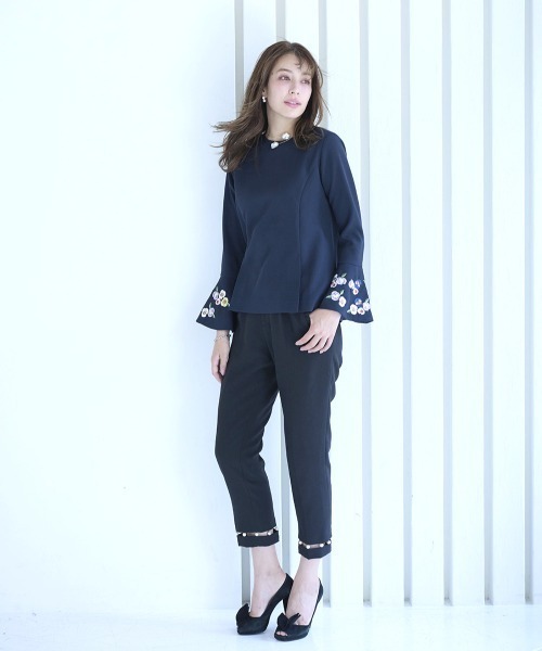 Chesty（チェスティー）の「パンジーフレアートップス（シャツ/ブラウス・レディース・ネイビー/ブルー・1/0）」の5枚目の写真