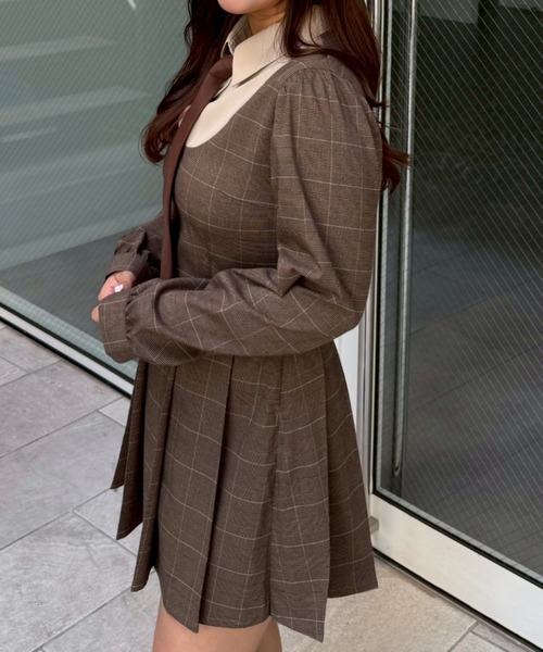 continuer de NICE CLAUP（コンティニューデナイスクラップ）の「推し活にもぴったり！ネクタイ付ドッキングワンピース（ワンピース・レディース・チャコール/グレー系その他/ブラウン系その他・FREE）」の17枚目の写真