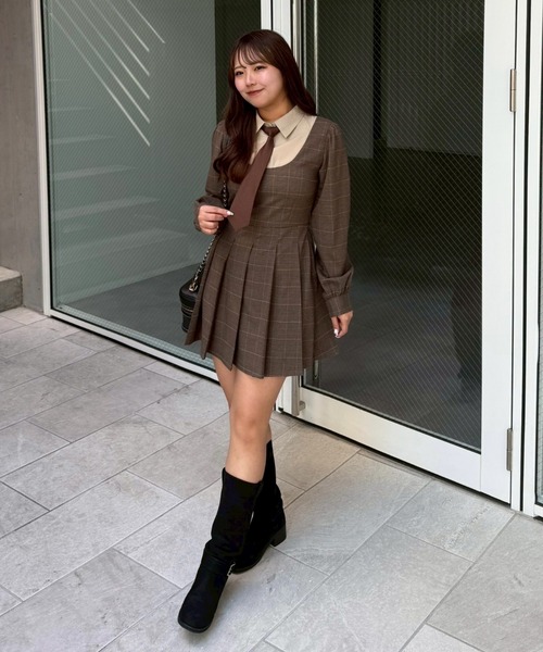 continuer de NICE CLAUP（コンティニューデナイスクラップ）の「推し活にもぴったり！ネクタイ付ドッキングワンピース（ワンピース・レディース・チャコール/グレー系その他/ブラウン系その他・FREE）」の13枚目の写真