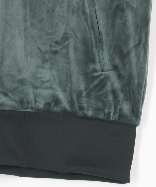 FREAK'S STORE（フリークスストア）の「adidas/アディダス FIRE BIRD TRACK TOP VELOUR/ファイヤーバード トラックトップ ベロア（ジャージ・レディース・チャコールグレー/ブラウン/グリーン・X-SMALL/SMALL）」の6枚目の写真