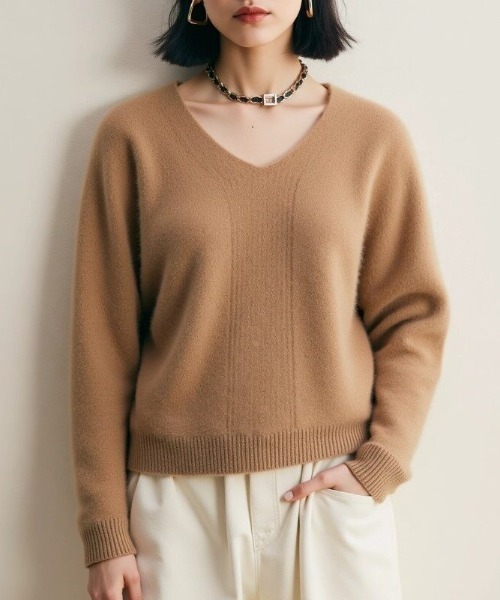 cammie(キャミー)の「Vネックモヘアニットトップス(ニット/セーター・レディース・アイボリー/グレー/ベージュ・F)」の5枚目の写真