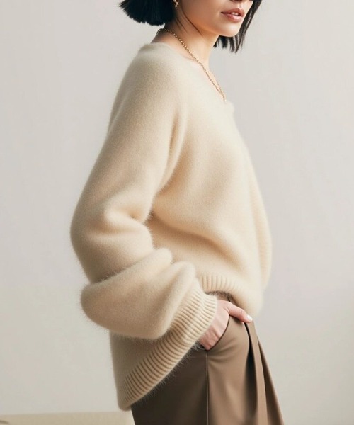 cammie(キャミー)の「Vネックモヘアニットトップス(ニット/セーター・レディース・アイボリー/グレー/ベージュ・F)」の18枚目の写真