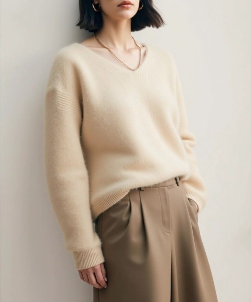 cammie(キャミー)の「Vネックモヘアニットトップス(ニット/セーター・レディース・アイボリー/グレー/ベージュ・F)」の16枚目の写真