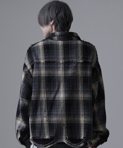 CavariA（キャバリア）の「『CavariA/キャバリア』グランジ加工ダメージチェックシャツ（シャツ/ブラウス・メンズ・ブラック系1/ブラック系2・M/L）」の4枚目の写真