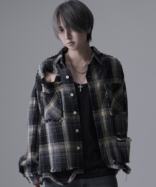 CavariA（キャバリア）の「『CavariA/キャバリア』グランジ加工ダメージチェックシャツ（シャツ/ブラウス・メンズ・ブラック系1/ブラック系2・M/L）」の5枚目の写真