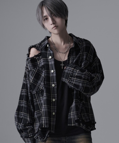 CavariA（キャバリア）の「『CavariA/キャバリア』グランジ加工ダメージチェックシャツ（シャツ/ブラウス・メンズ・ブラック系1/ブラック系2・M/L）」の14枚目の写真