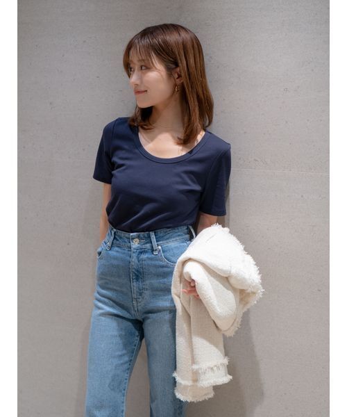 SNIDEL（スナイデル）の「UネックTシャツ（Tシャツ/カットソー・レディース・ライトブルー/ネイビー/ブラウン/ホワイト・F）」の11枚目の写真