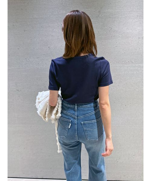 SNIDEL（スナイデル）の「UネックTシャツ（Tシャツ/カットソー・レディース・ライトブルー/ネイビー/ブラウン/ホワイト・F）」の15枚目の写真