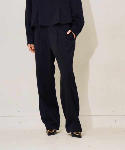 TEVALT（ヴァレット）の「ヘムダーツカーブフォルムパンツ（その他パンツ・レディース・グレー/ブラック/ライトベージュ・38）」の7枚目の写真