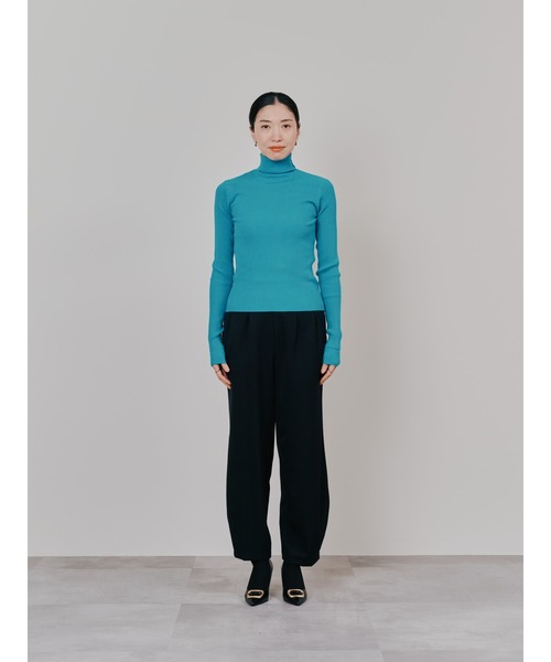 TEVALT（ヴァレット）の「ヘムダーツカーブフォルムパンツ（その他パンツ・レディース・グレー/ブラック/ライトベージュ・38）」の12枚目の写真