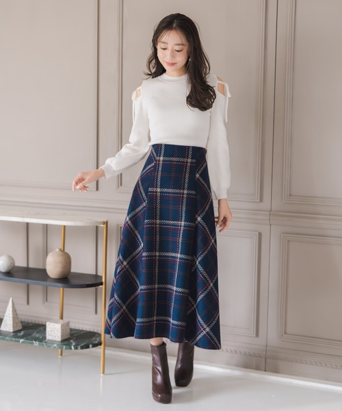 MISCH MASCH（ミッシュマッシュ）の「2025秋冬新作 ロービングチェックAラインミディスカート（スカート・レディース・ブラック/アイボリー/ネイビー・S/M）」の3枚目の写真