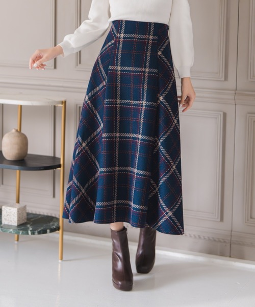 MISCH MASCH（ミッシュマッシュ）の「2025秋冬新作 ロービングチェックAラインミディスカート（スカート・レディース・ブラック/アイボリー/ネイビー・S/M）」の4枚目の写真