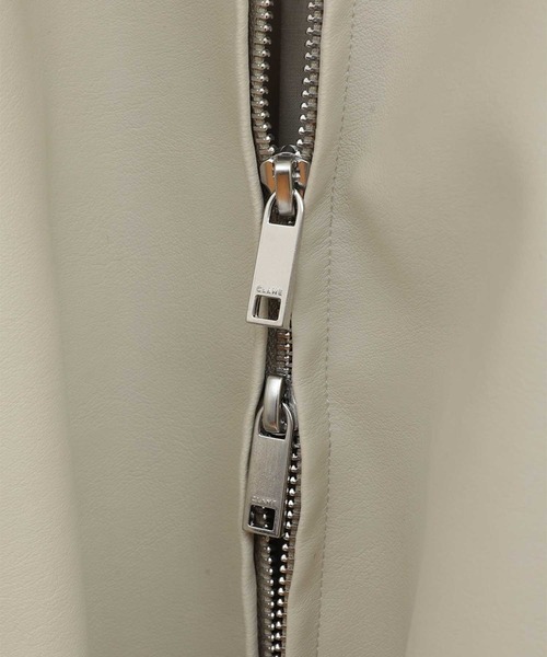 CLANE（クラネ）の「【CLANE/クラネ】FAKE LEATHER BALLOON JACKET/フェイクレザーオーバーサイズバルーンジャケット/レザーブルゾン（ブルゾン・レディース・ブラウン/ブラック/アイボリー・1/2）」の9枚目の写真