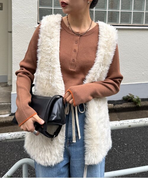 CIAOPANIC TYPY(チャオパニックティピー)の「ヘンリーネック配色アンチピリングニット(ニット/セーター・レディース・ライトグレー/キャメル/オフホワイト/グレー/ブラック/ダークブラウン・ONE SIZE)」の18枚目の写真