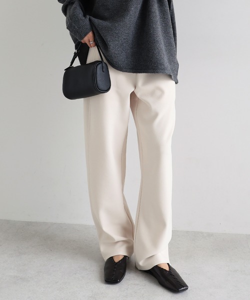 evernavy(エバーネイビー)の「裏起毛ポンチカーブパンツ(その他パンツ・レディース・ブラック/アイボリー/ブラウン・S/M/L/XL)」の1枚目の写真