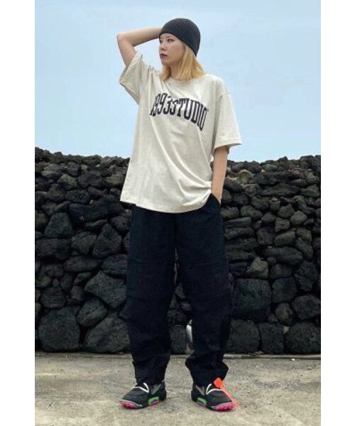 1993STUDIO(1993スタジオ)の「アセンティックアーチロゴTシャツ_オートベージュ(Tシャツ/カットソー・レディース・その他・SMALL/LARGE/MEDIUM)」の9枚目の写真