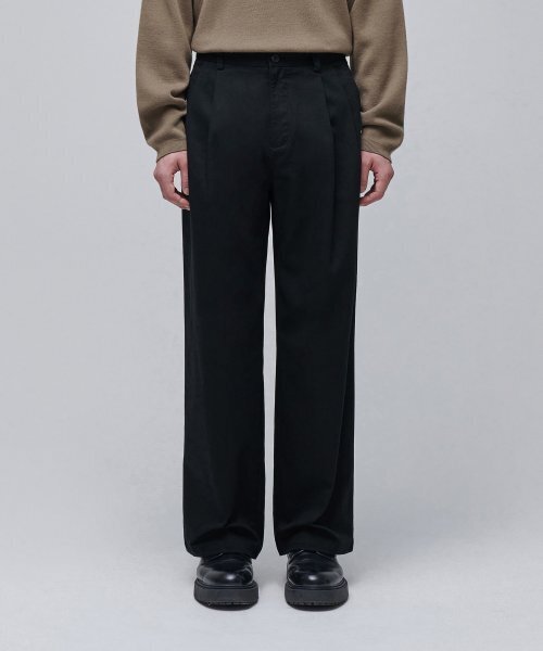 MUSINSA STANDARD（ムシンサスタンダード）の「ツーピンタックワイドチノパンツ[ブラック]（その他パンツ・メンズ・その他・33/26/27/28/29/38/36/34/32/30/31/40）」の7枚目の写真