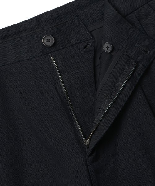 MUSINSA STANDARD（ムシンサスタンダード）の「ツーピンタックワイドチノパンツ[ブラック]（その他パンツ・メンズ・その他・33/26/27/28/29/38/36/34/32/30/31/40）」の9枚目の写真