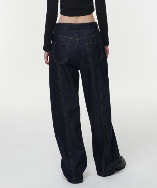 MUSINSA STANDARD WOMAN（ムシンサスタンダードウーマン）の「ウィメンズパネルワイドデニムパンツ [ディープインディゴ]（デニムパンツ・レディース・その他・30/24/25/26/27/28/29）」の2枚目の写真