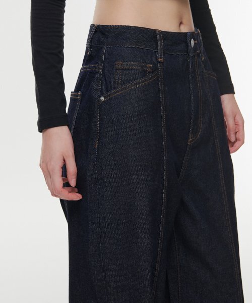 MUSINSA STANDARD WOMAN（ムシンサスタンダードウーマン）の「ウィメンズパネルワイドデニムパンツ [ディープインディゴ]（デニムパンツ・レディース・その他・30/24/25/26/27/28/29）」の4枚目の写真