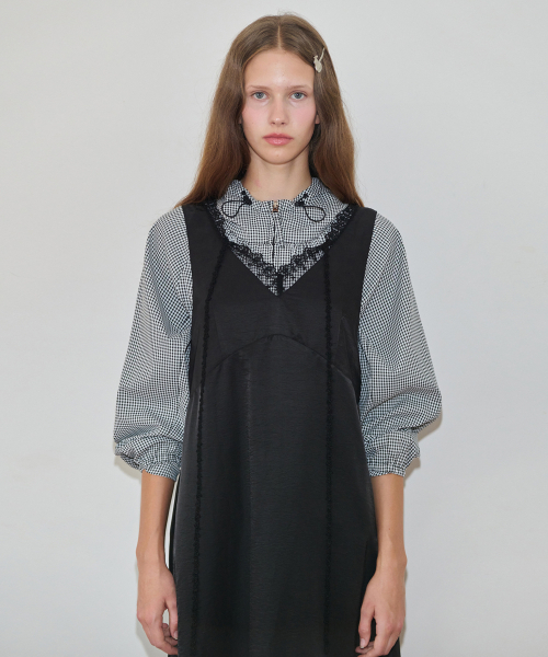 SINOON(シヌーン)の「Silky Lace Slip Dress (Black)(ワンピース・レディース・ブラック・FREE)」の3枚目の写真