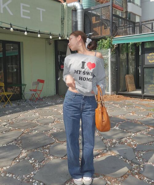 YOUHEE（ユヒ）の「LETTERING WIDE DENIM PANTS INDIGO（デニムパンツ・レディース・その他・MEDIUM/SMALL）」の6枚目の写真