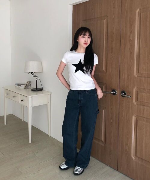 YOUHEE（ユヒ）の「LETTERING WIDE DENIM PANTS INDIGO（デニムパンツ・レディース・その他・MEDIUM/SMALL）」の7枚目の写真