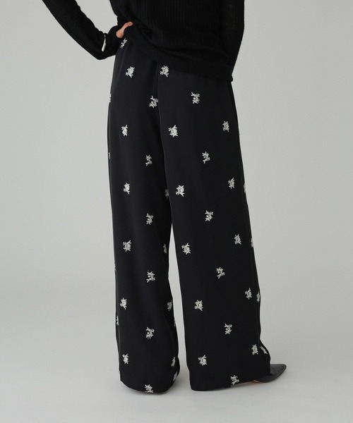 BABYLONE（バビロン）の「花刺繍イージーパンツ（その他パンツ・レディース・ブラック/チャコール・フリー）」の18枚目の写真