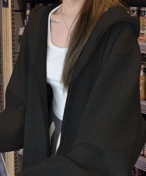 Loose Sleeve Big Parker — свободная толстовка с большими рукавами