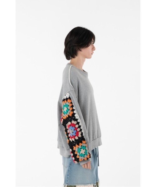 DISCOVERED(ディスカバード)の「CROCHET SLEEVE SWEAT(スウェット・メンズ・ブラック/グレー/ホワイト・SMALL/LARGE)」の5枚目の写真