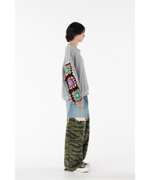 DISCOVERED(ディスカバード)の「CROCHET SLEEVE SWEAT(スウェット・メンズ・ブラック/グレー/ホワイト・SMALL/LARGE)」の12枚目の写真