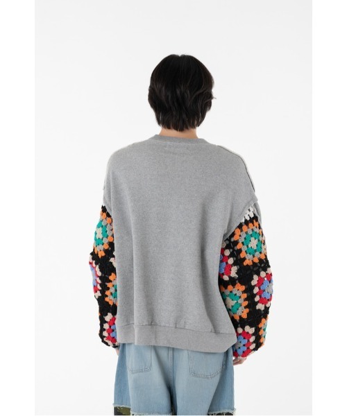 DISCOVERED(ディスカバード)の「CROCHET SLEEVE SWEAT(スウェット・メンズ・ブラック/グレー/ホワイト・SMALL/LARGE)」の4枚目の写真