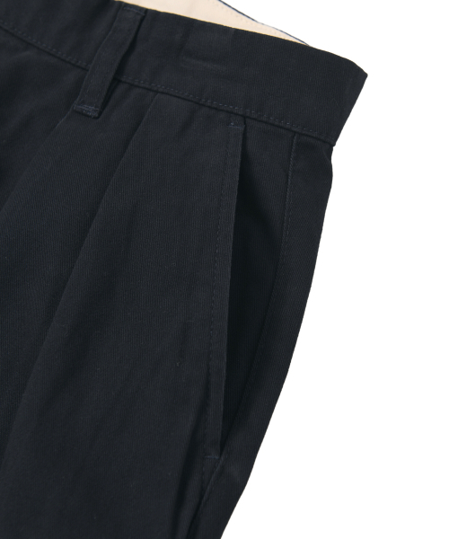 YALE（イェール）の「プレミアムビンテージツーピンタックワイドチノパンツ_ネイビー（その他パンツ・レディース・その他・SMALL/MEDIUM/LARGE/X-LARGE/X-SMALL）」の6枚目の写真