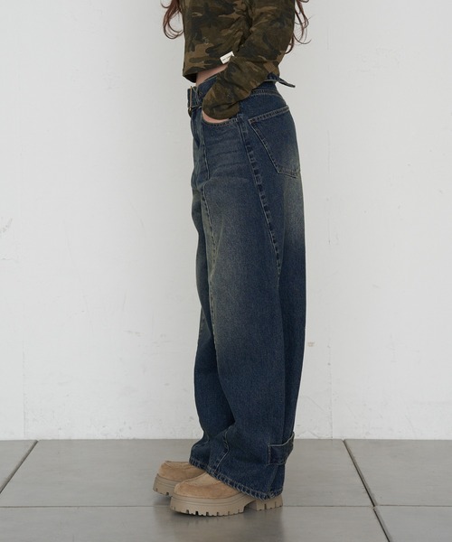 RAY CASSIN（レイカズン）の「【ウエスト調節可/2サイズ展開】バレルレッグデニムパンツ（デニムパンツ・レディース・ネイビー/ブルー/ブラック・S/M）」の15枚目の写真