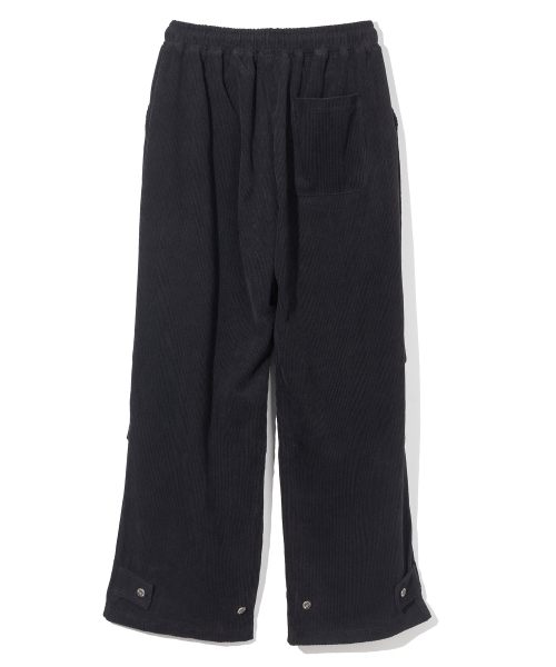 MASSNOUN(マスノウン)の「パラシュートコーデュロイストラップパンツ MFFTP002-BK(その他パンツ・レディース・その他・MEDIUM/LARGE)」の2枚目の写真