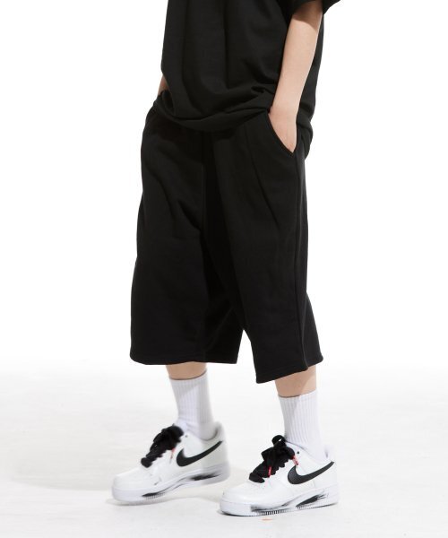 CREAM SODA LAB（クリームソーダラボ）の「カーペンター ルーズフィット トレーニング ショートパンツ ブラック（その他パンツ・レディース・その他・LARGE/MEDIUM/X-LARGE）」の12枚目の写真