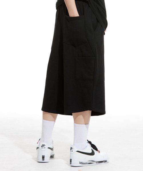 CREAM SODA LAB（クリームソーダラボ）の「カーペンター ルーズフィット トレーニング ショートパンツ ブラック（その他パンツ・レディース・その他・LARGE/MEDIUM/X-LARGE）」の13枚目の写真