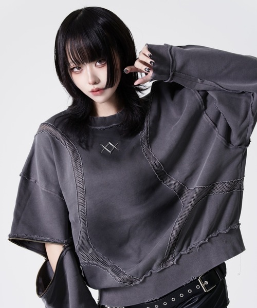 REFLEM(レフレム)の「『REFLEM/レフレム』メッシュ切替プルオーバースウェット(スウェット・レディース・ブラック/グレー・FREE)」の1枚目の写真