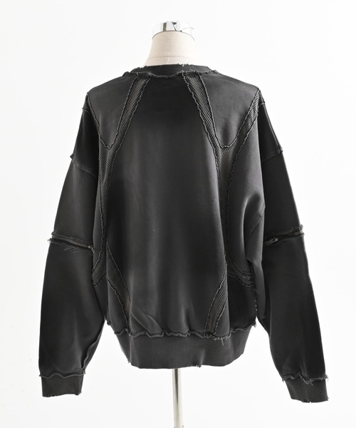 REFLEM(レフレム)の「『REFLEM/レフレム』メッシュ切替プルオーバースウェット(スウェット・レディース・ブラック/グレー・FREE)」の4枚目の写真