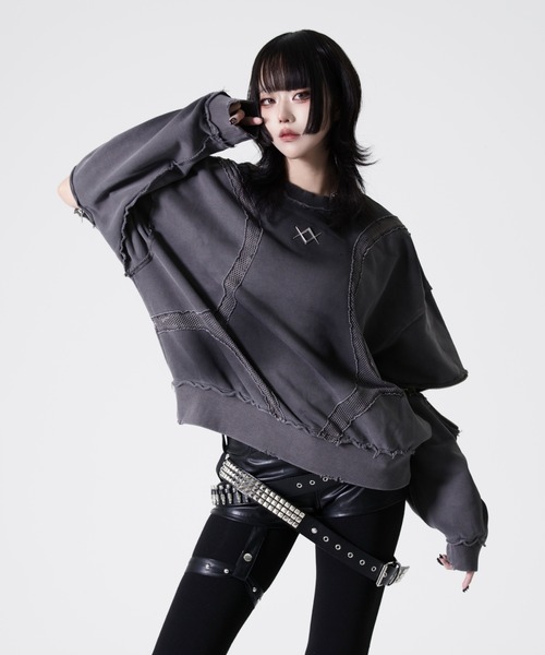 REFLEM(レフレム)の「『REFLEM/レフレム』メッシュ切替プルオーバースウェット(スウェット・レディース・ブラック/グレー・FREE)」の17枚目の写真