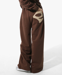 PIECEMAKER（ピースメーカー）の「PCE POCKET APPLIQUE SWEAT PANTS (BROWN)（スウェットパンツ）」