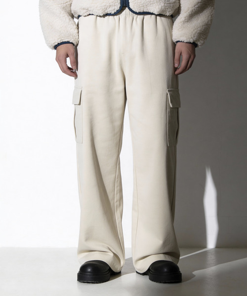 THESTORI(ザ・ストリ)の「【両起毛】ワイドカーゴパンツ(ベージュ)(その他パンツ・メンズ・その他・1(M)/2(L))」の1枚目の写真
