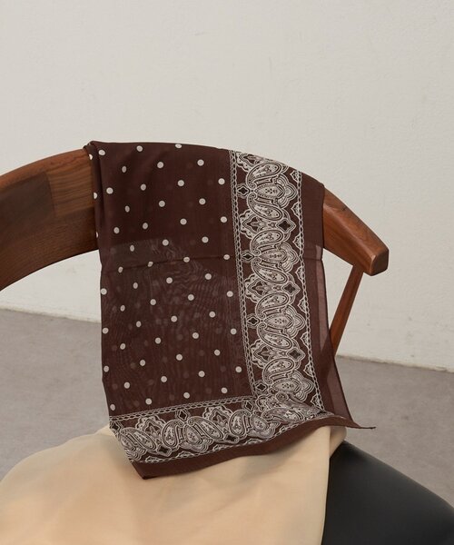 GALLARDAGALANTE（ガリャルダガランテ）の「ペイズリードットスカーフ（バンダナ/スカーフ・レディース・ブラウン/レモンイエロー/オフホワイト・FREE）」の7枚目の写真