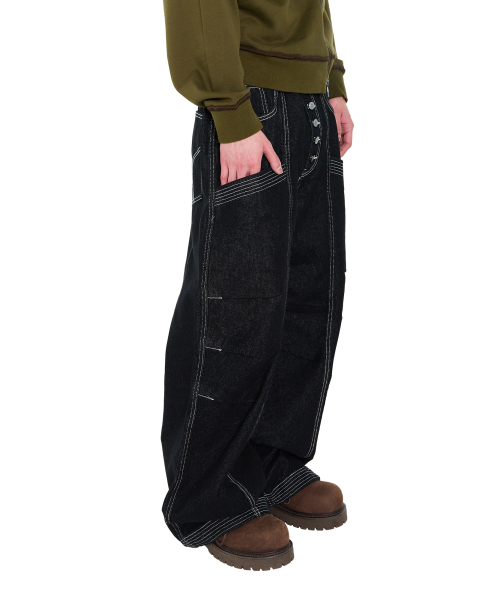 AAKAM（アーカム）の「Knee Pin-Tuck Stitched Denim Pants (Black)（デニムパンツ・レディース・その他・1/2）」の15枚目の写真